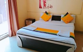 Coronet Luxurious Apartment